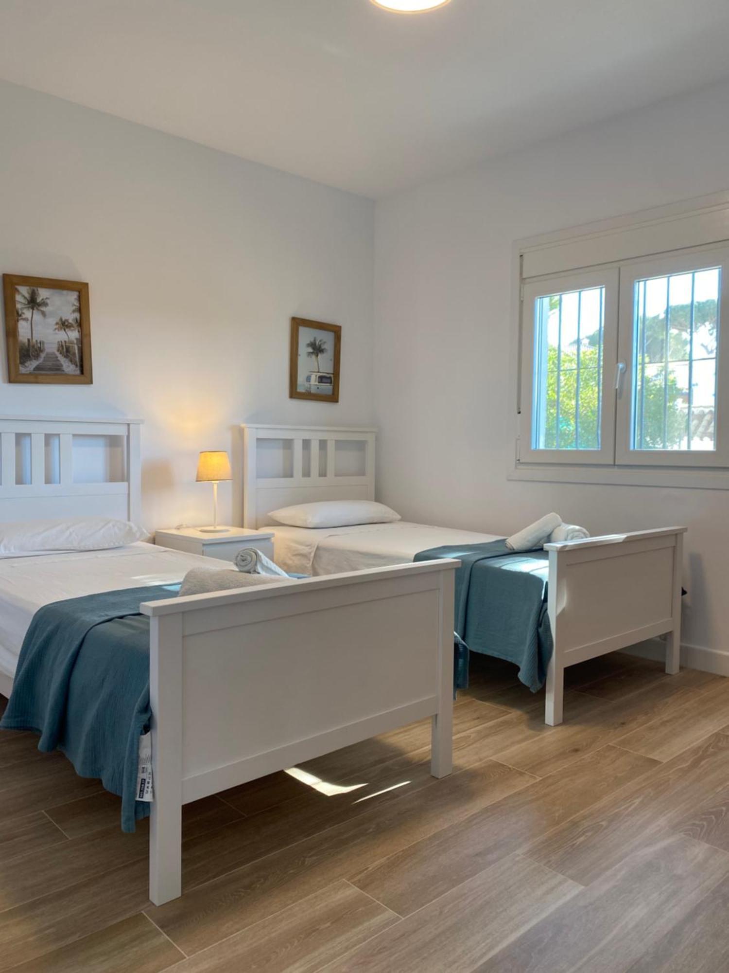 Independent Villa Beach House El Bosque Ла Кала де Михас Екстериор снимка