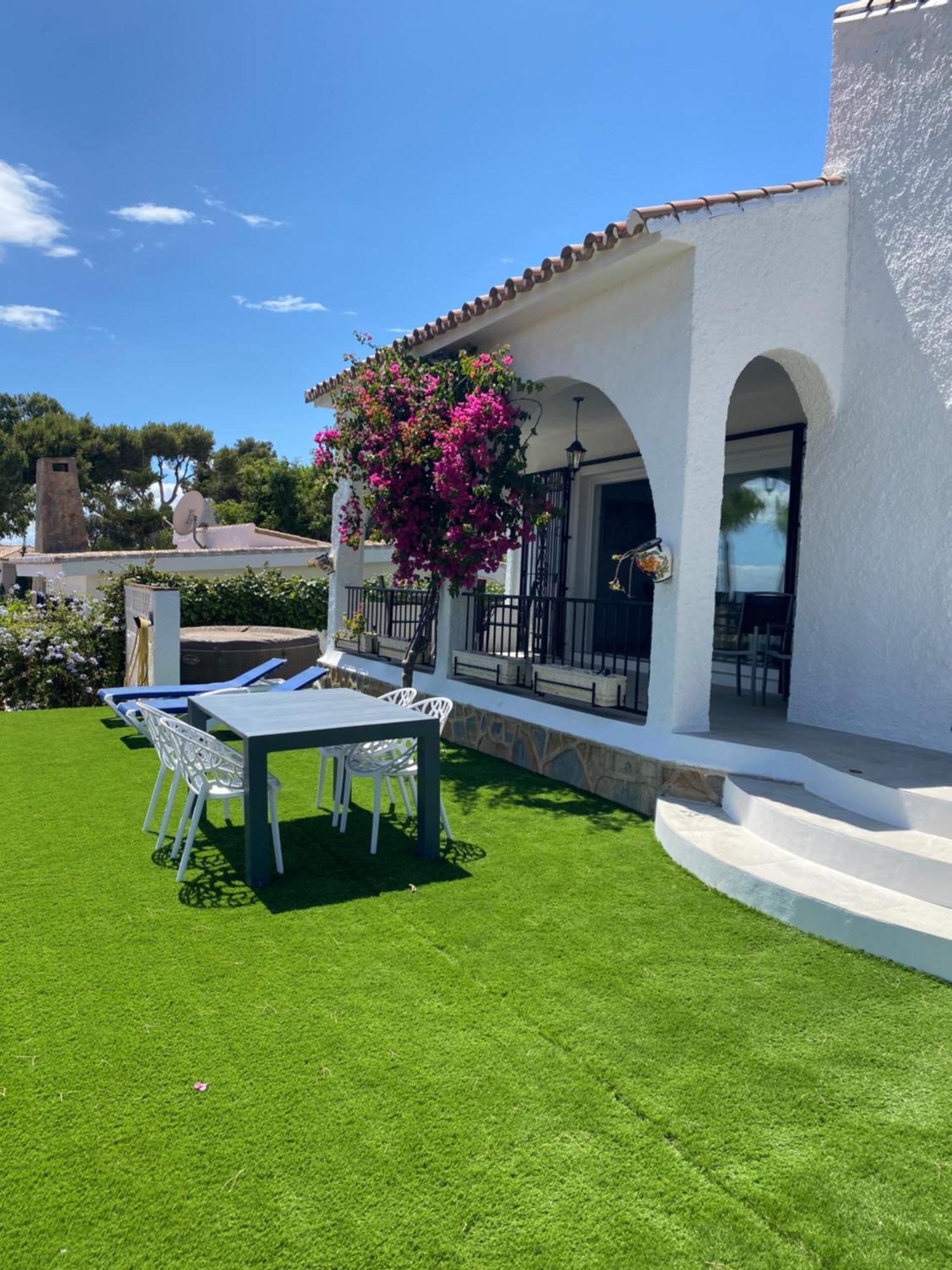 Independent Villa Beach House El Bosque Ла Кала де Михас Екстериор снимка