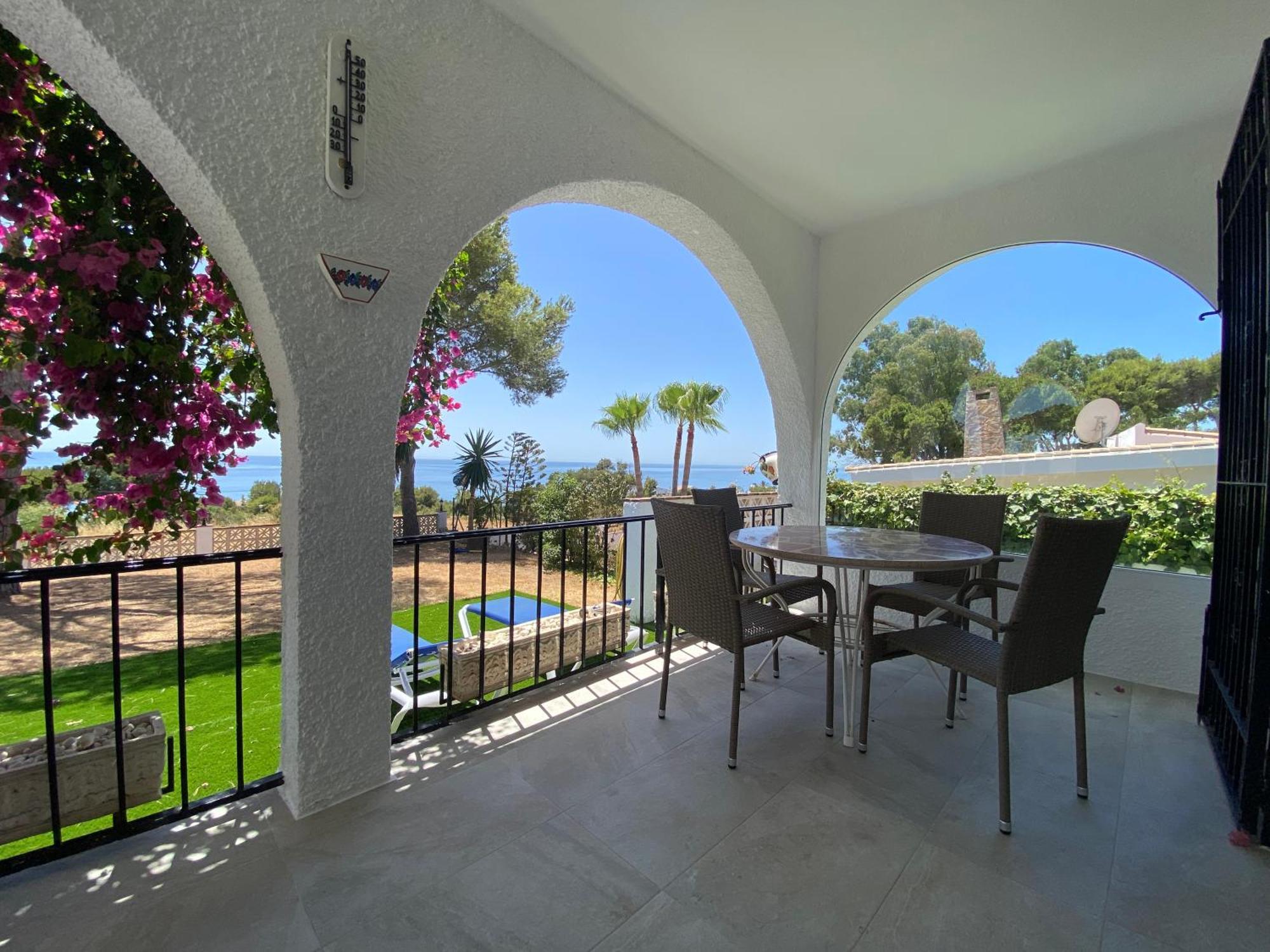 Independent Villa Beach House El Bosque Ла Кала де Михас Екстериор снимка